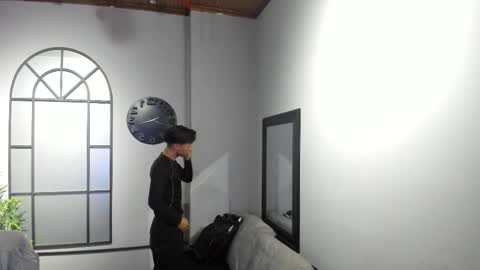 labrinthteasing online show from 11, 2, 2026