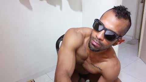 Snapshot of lacasadelosmunecosbq chatting on 27, 3, 2026 Bruno Smith online show from 27, 3, 2026