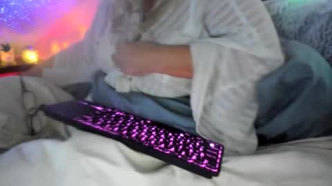 Snapshot of laceygrl chatting on 1, 3, 2026 Lacey online show from 1, 3, 2026