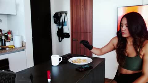 Jazmin online show from 13, 11, 2025