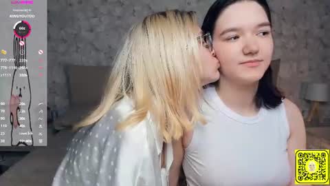 Violet and Isabel online show from 2, 7, 2026