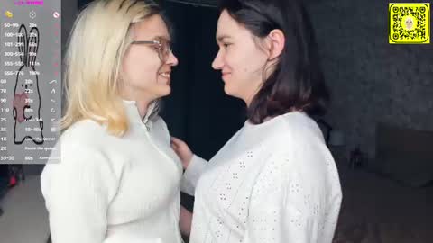 Violet and Isabel online show from 7, 7, 2026