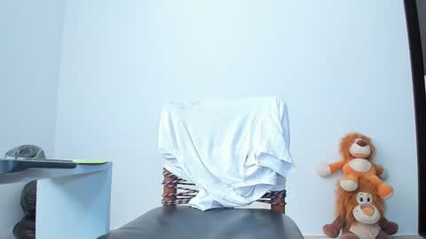 Laden And Juan online show from 9, 2, 2025