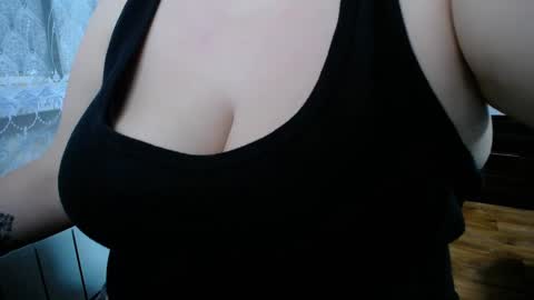 lady_boom_ online show from 10, 2, 2025