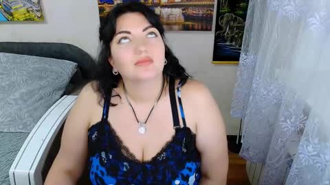 lady_boom_ online show from 5, 10, 2025