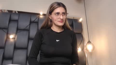 LADY  online show from 2, 3, 2025