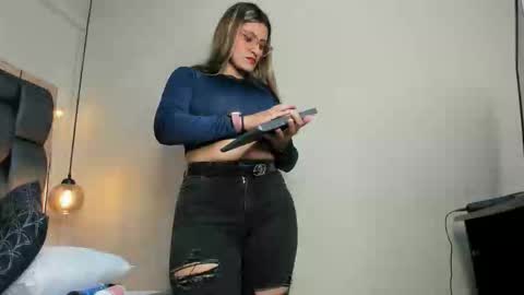 LADY  online show from 7, 10, 2025