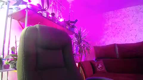 Lady Gloria online show from 4, 1, 2025