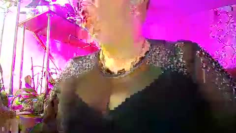 Lady Gloria online show from 5, 1, 2025