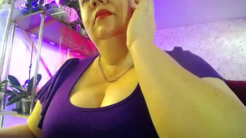 Lady Gloria online show from 5, 3, 2026