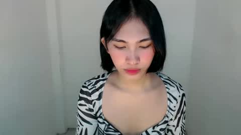   online show from 25, 2, 2025