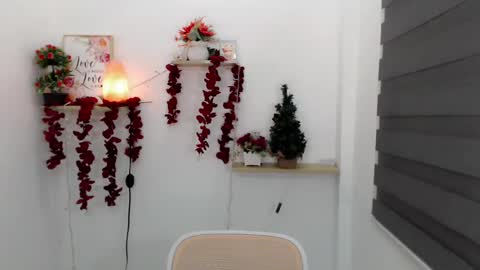   online show from 4, 3, 2025