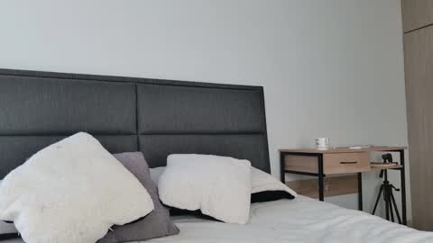    700  1300 -5 online show from 18, 1, 2026