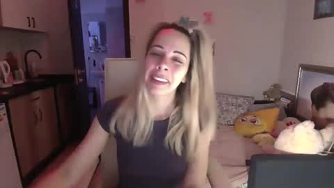 lady_smile69 online show from 2, 11, 2025