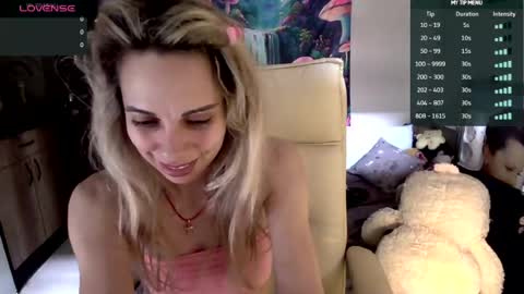 lady_smile69 online show from 19, 7, 2026