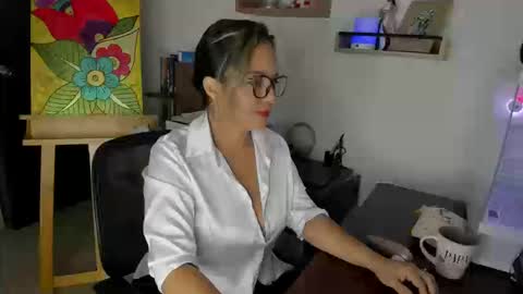 Sophie   online show from 25, 9, 2025