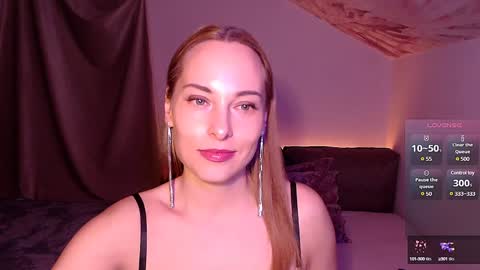 LadyAdele online show from 20, 12, 2024