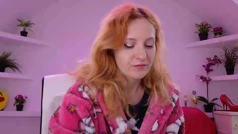 Sima Ladybigsmile online show from 15, 9, 2025