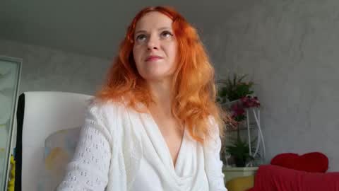 Sima Ladybigsmile online show from 21, 10, 2025