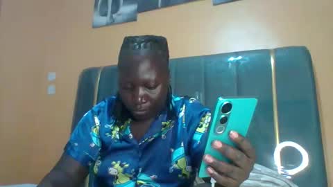 lindah32 online show from 2, 4, 2026