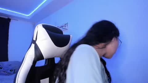  Lady  online show from 3, 2, 2025