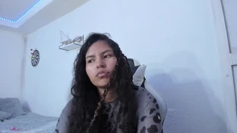  Lady  online show from 4, 2, 2025