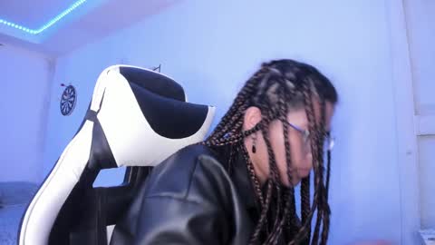  Lady  online show from 7, 2, 2025