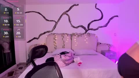 Lady  online show from 13, 9, 2025