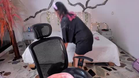 Lady  online show from 1, 10, 2025