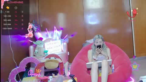 Snapshot of laflakita21 chatting on 20, 5, 2026 Skinnygirl online show from 20, 5, 2026
