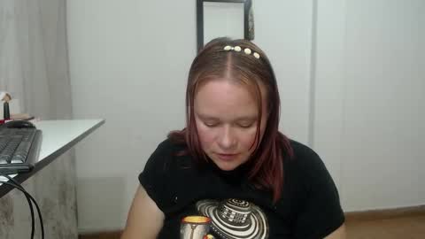  paola and a guest lol    online show from 19, 9, 2025