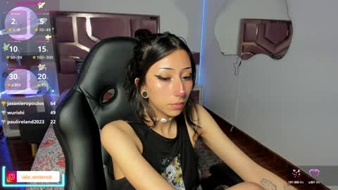 Snapshot of laila_angel chatting on 10, 12, 2024 laila_angel online show from 10, 12, 2024