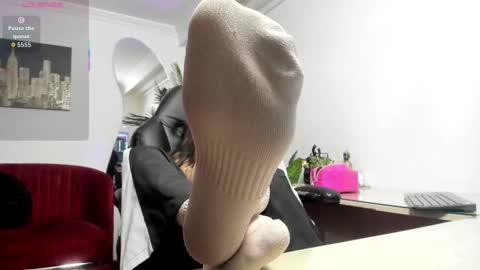 Snapshot of laila_angel chatting on 17, 9, 2025 laila_angel online show from 17, 9, 2025