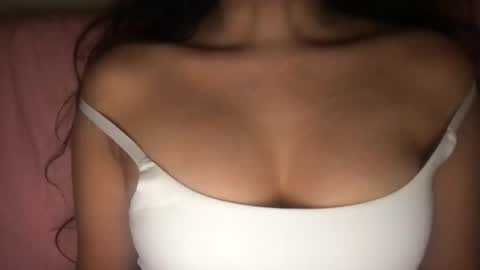 Laila Yousef online show from 5, 12, 2024