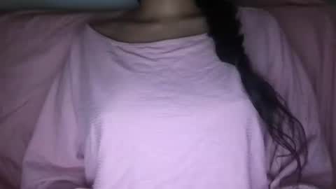 Laila Yousef online show from 4, 1, 2025