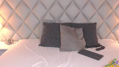 Snapshot of lalycastro chatting on 16, 12, 2024 Laly Castro online show from 16, 12, 2024