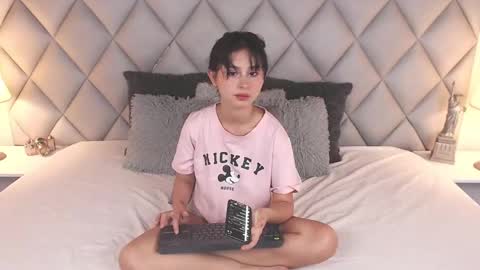 Snapshot of lalycastro chatting on 13, 1, 2025 Laly Castro online show from 13, 1, 2025