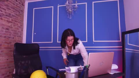  Lana  online show from 28, 3, 2026