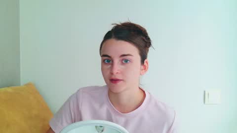 lana_gl online show from 16, 7, 2026