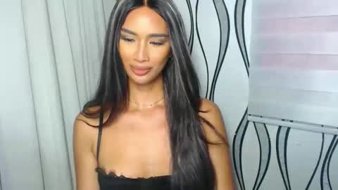 Snapshot of lanadel_hilton chatting on 2, 1, 2025 Lana online show from 2, 1, 2025