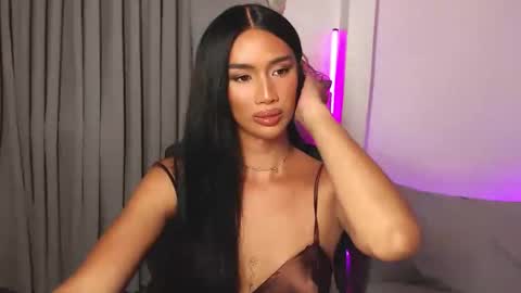 Snapshot of lanadel_hilton chatting on 4, 3, 2025 Lana online show from 4, 3, 2025