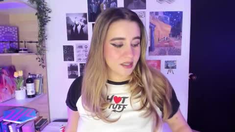 Snapshot of lanaherondale_ chatting on 6, 10, 2025 lanaherondale_ online show from 6, 10, 2025