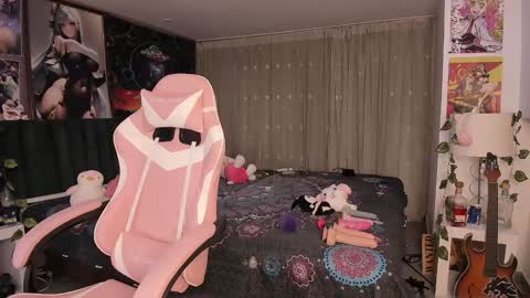 L A N A  online show from 1, 2, 2025