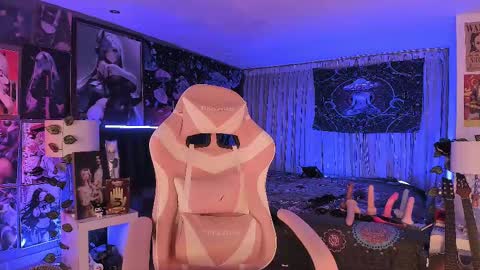 L A N A  online show from 10, 3, 2025