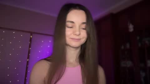 Snapshot of lanaloulou chatting on 2, 2, 2025 Lana online show from 2, 2, 2025
