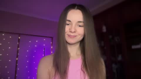 Snapshot of lanaloulou chatting on 11, 2, 2025 Lana online show from 11, 2, 2025