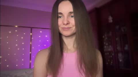 Snapshot of lanaloulou chatting on 24, 2, 2025 Lana online show from 24, 2, 2025