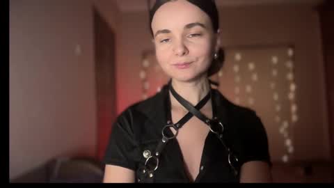 Snapshot of lanaloulou chatting on 9, 9, 2025 Lana online show from 9, 9, 2025