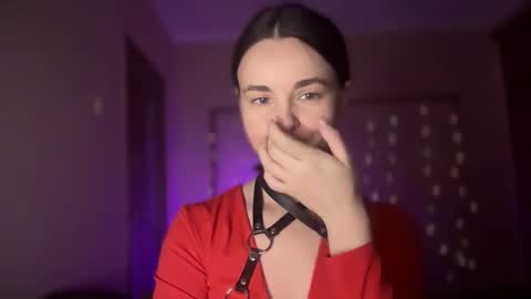 Snapshot of lanaloulou chatting on 15, 9, 2025 Lana online show from 15, 9, 2025