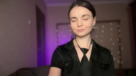 Snapshot of lanaloulou chatting on 27, 9, 2025 Lana online show from 27, 9, 2025